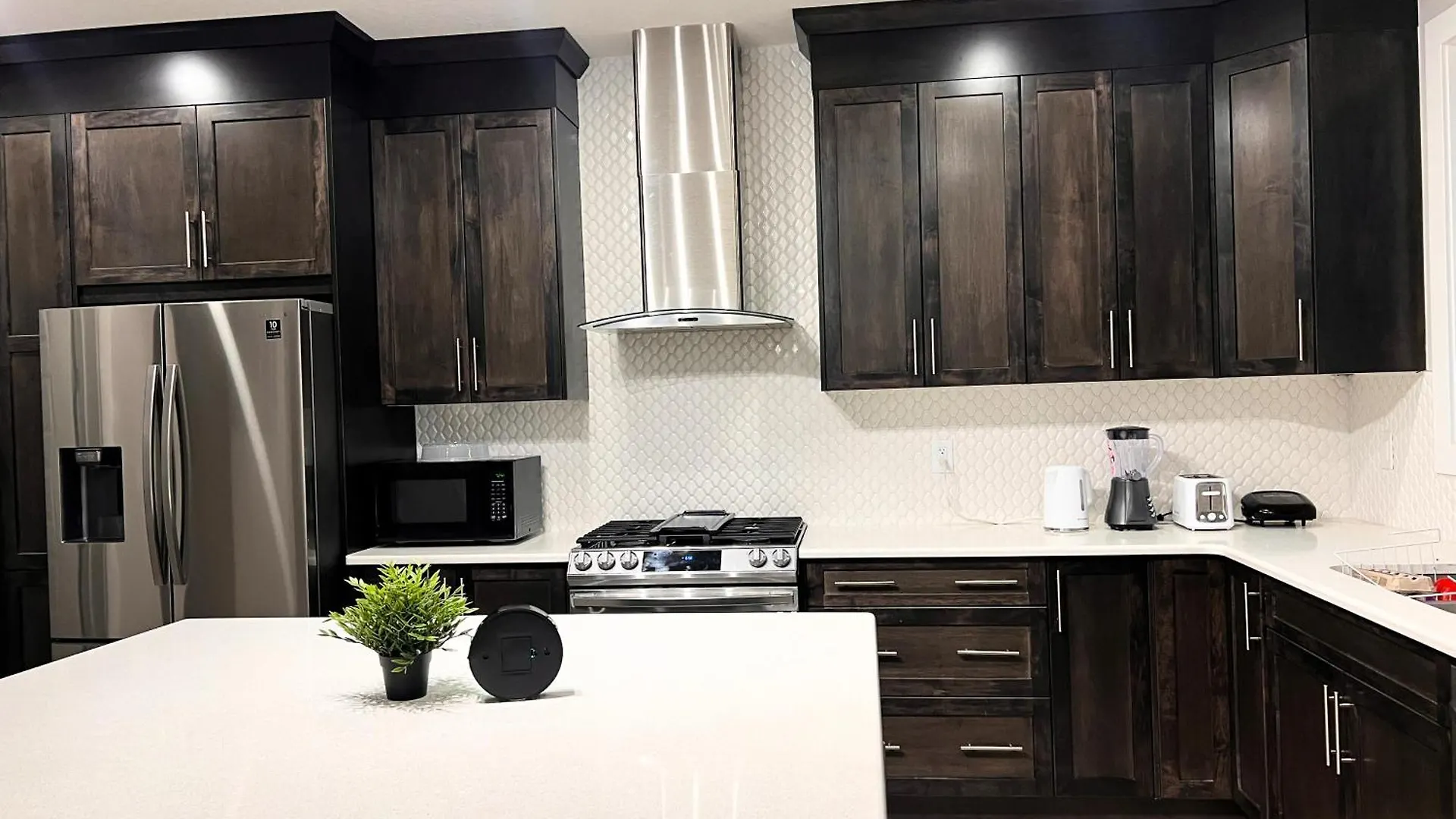 Homestay Flowealth Property Luxury Villa Near Lake Netflix Tv Wifi Calgary